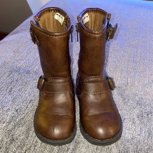 Carter’s dress up boots size 6c